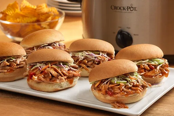 Apple Bourbon Pulled Pork Sliders